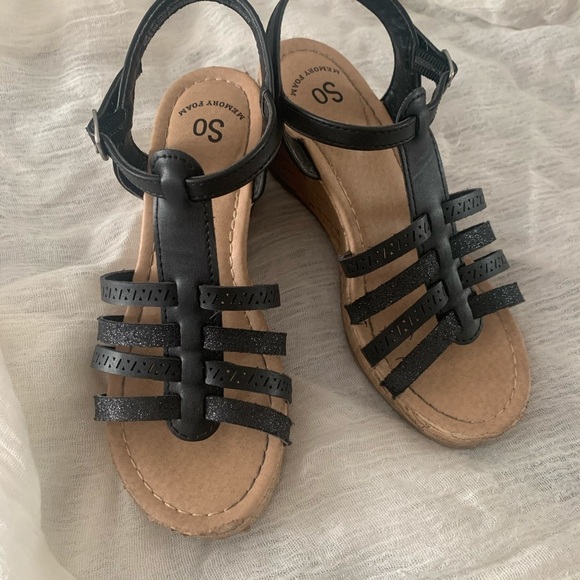 🇺🇸 Girl’s Wedges Sparkly Black - Picture 1 of 6